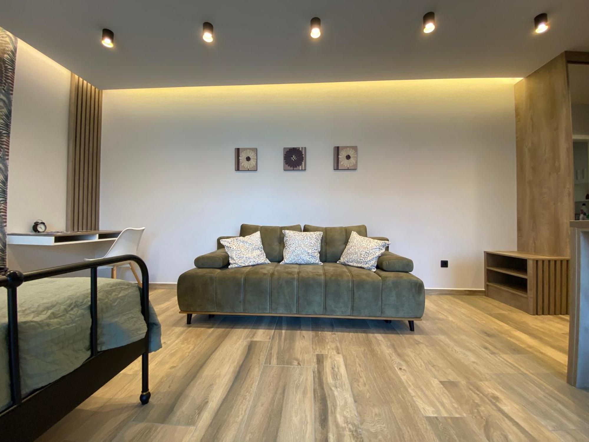 T27 Apartments Free Parking Ingyenes Zart Parkolo Győr Exteriör bild